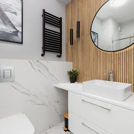 Nadmorski Z Parkingiem By Rent Like